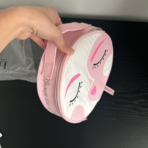 Benefit cosmetics case - Picture 6 of 8